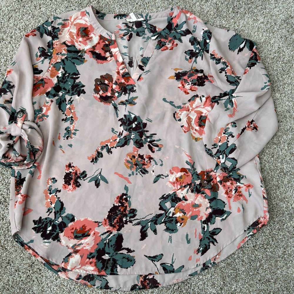 Maurice’s 3/4 Sleeve Flower Blouse